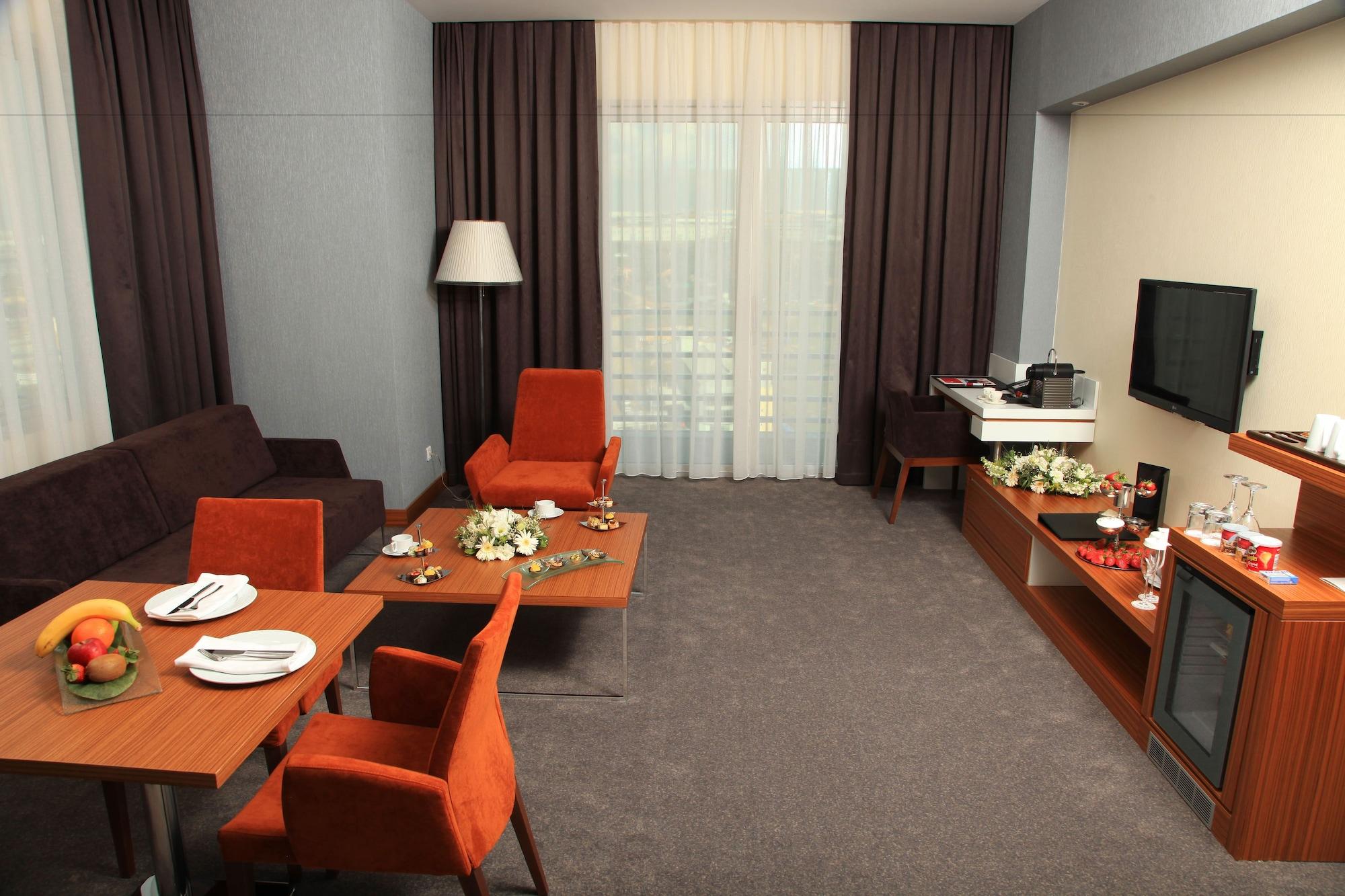 Ramada Plaza By Wyndham Istanbul Asia Airport Kocaeli Eksteriør billede